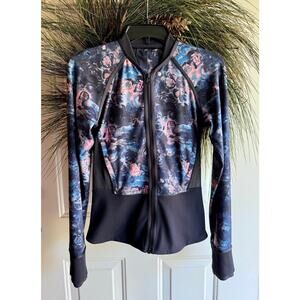 Lululemon Purple & Pink "If You're Lucky" Gym/Yoga/Run/Walk Floral Jacket Size 4